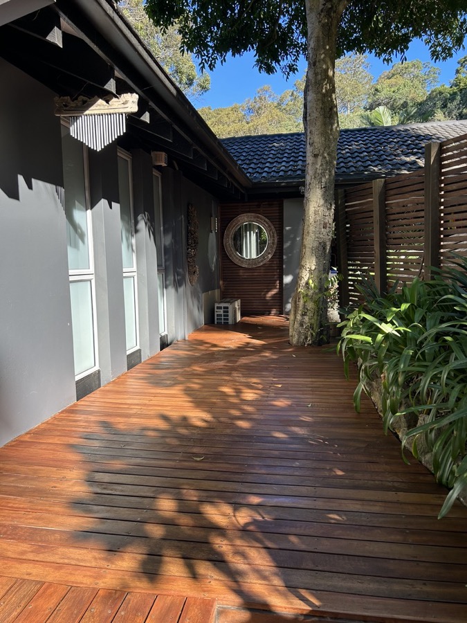Deck after professional oiling
