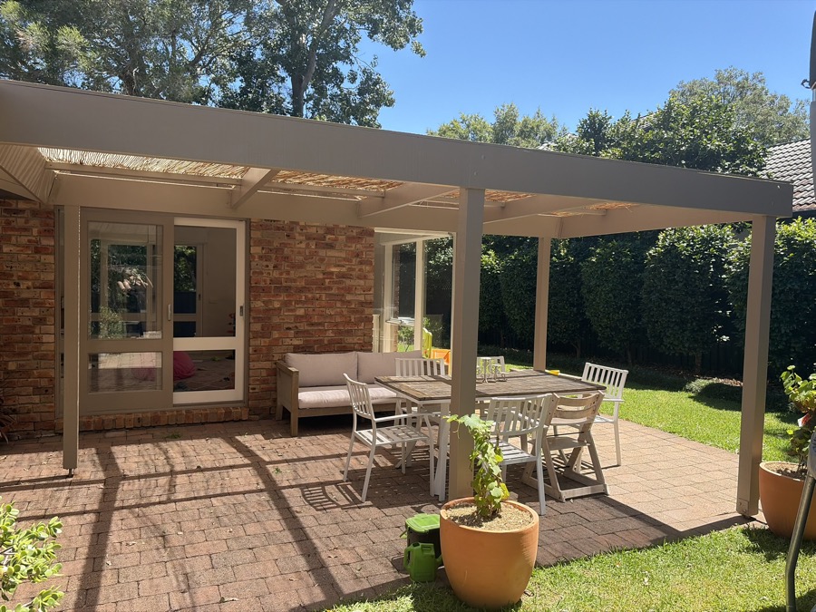 New pergola and outdoor entertaining area — Palm Beach